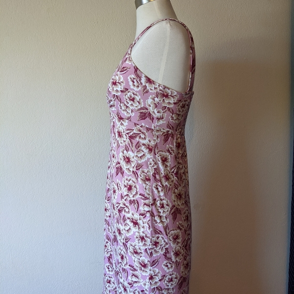 Pink Floral Dress - Picture 4 of 9